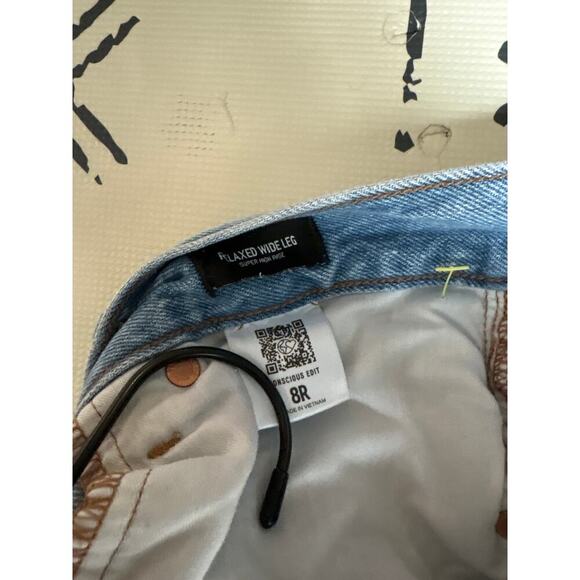 Express Wide Leg Jeans Size 31 Light Wash Raw Hem Y2K Vintage Denim - Picture 4 of 16